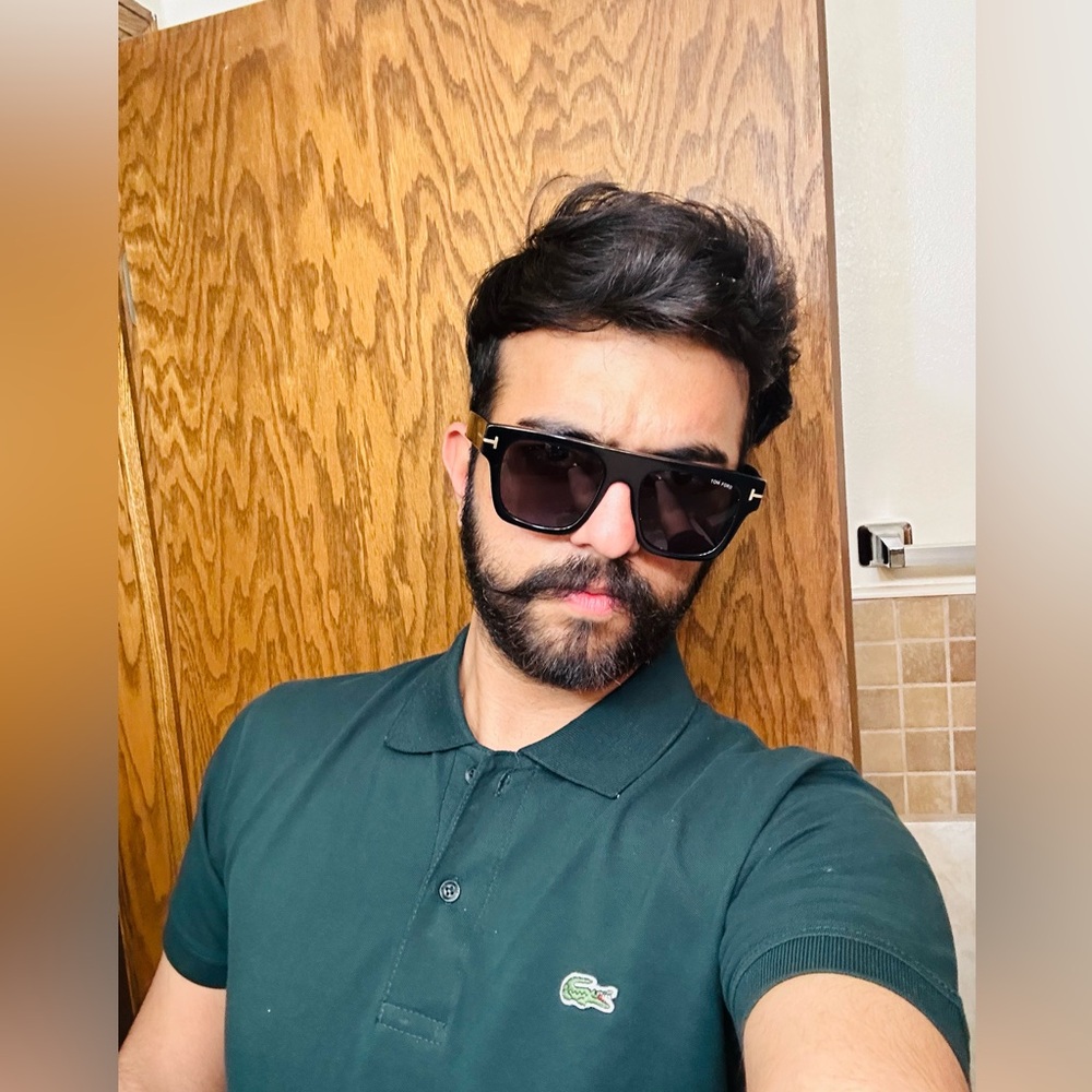 Meet your Posher, Nitish